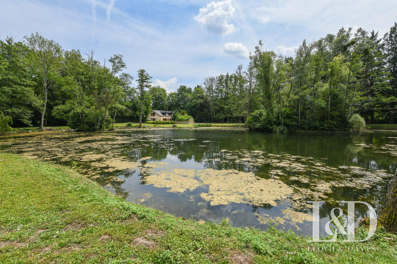 Maison - 310 m² - 14 pièces