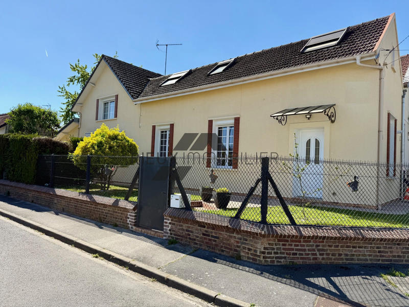 Propriété - 105 m² - 5 pièces