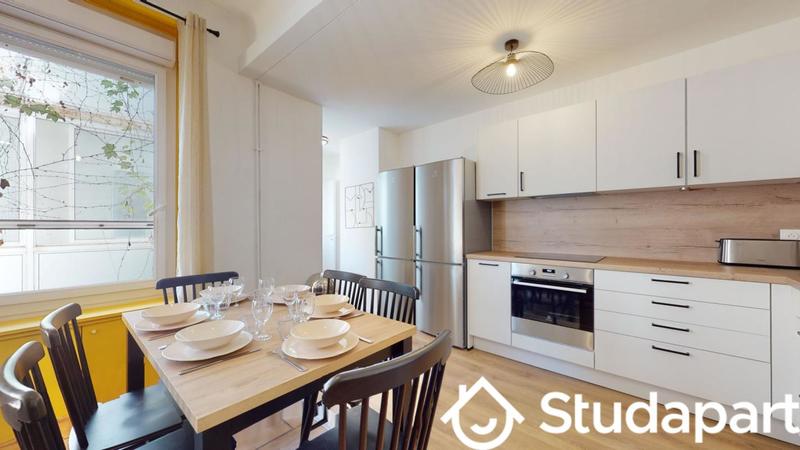 Chambre - 9 m² - 1 pièce