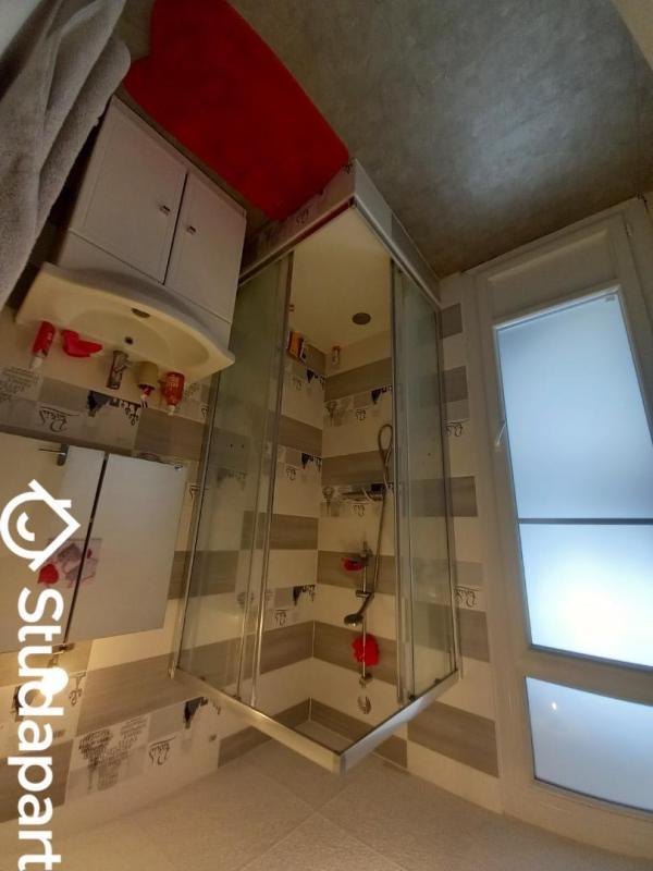 Chambre - 9 m² - 1 pièce