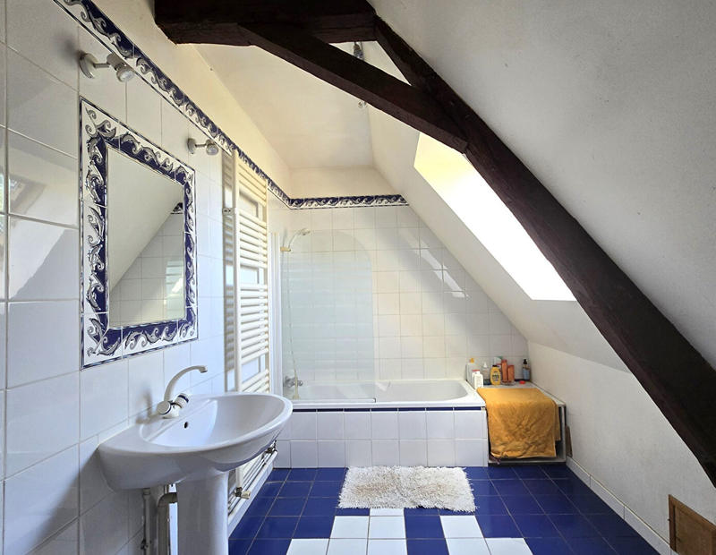 Maison - 170 m² - 7 pièces