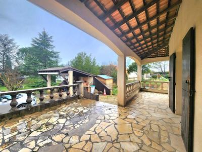 Maison - 90 m² - 3 pièces