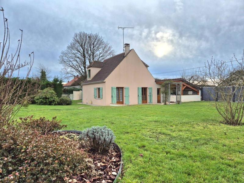 Maison - 96 m² - 4 pièces