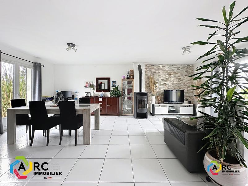 Maison traditionnelle - 85 m² - 4 pièces