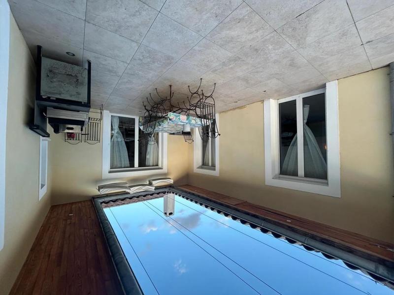 Maison - 190 m² - 2 pièces