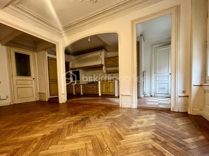 Appartement ancien - 79 m² - 4 pièces