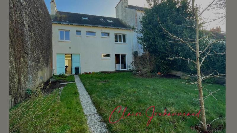 Maison - 145 m² - 7 pièces