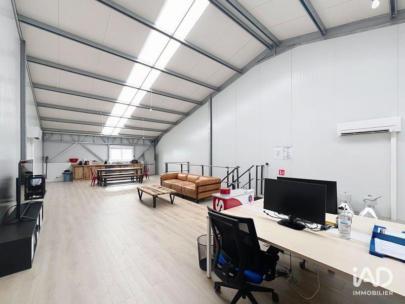 Local commercial - 255 m²