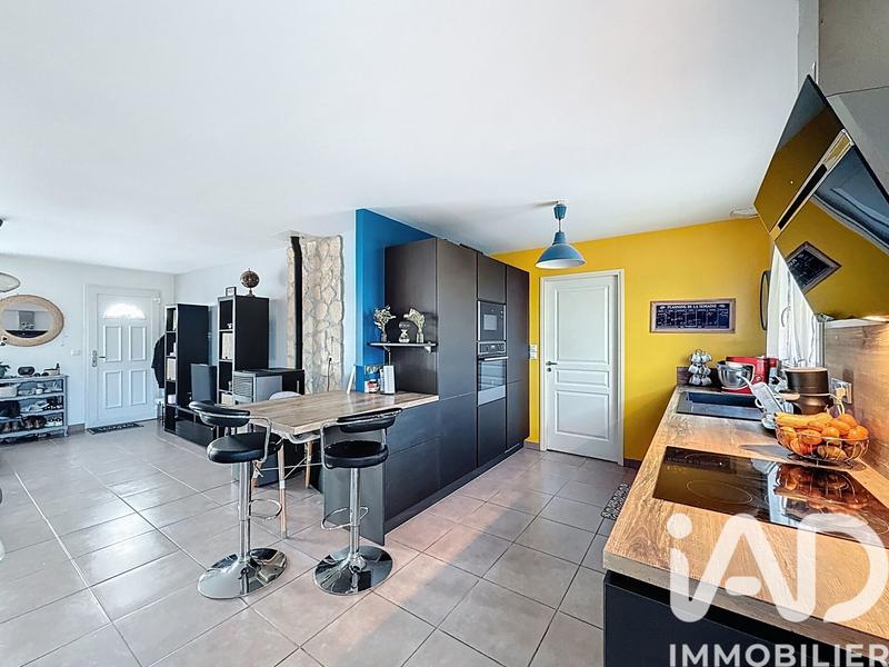 Maison - 93 m² - 5 pièces