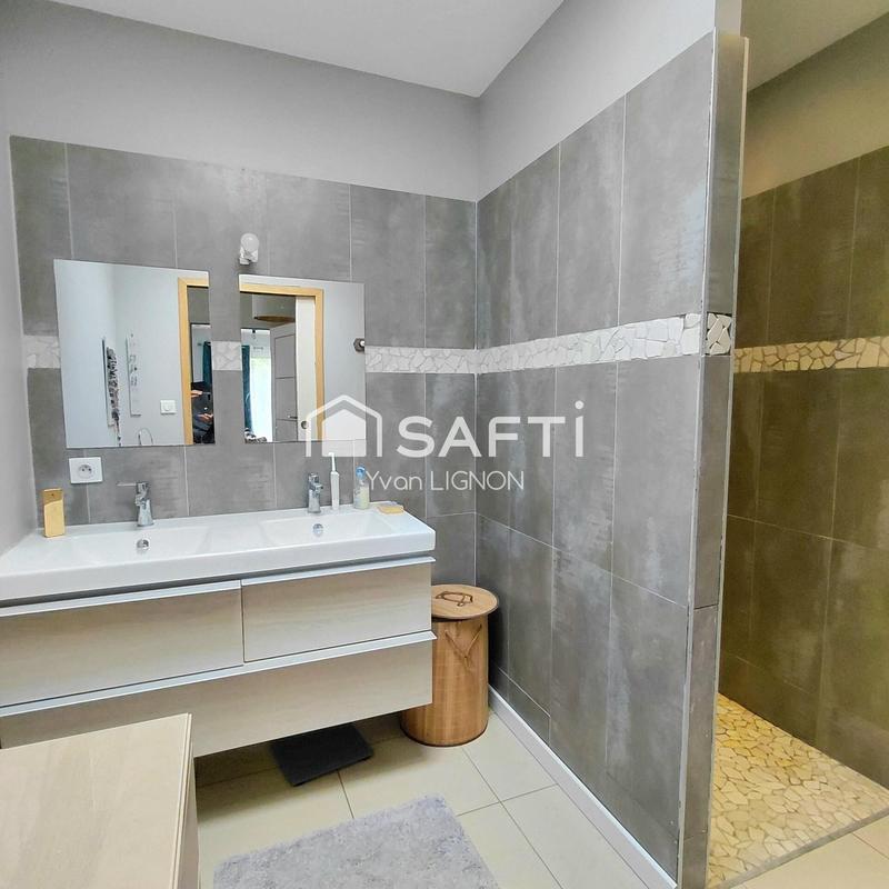 Maison - 136 m² - 6 pièces