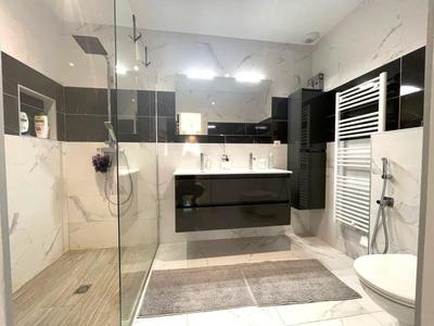 Maison - 88 m² - 3 pièces