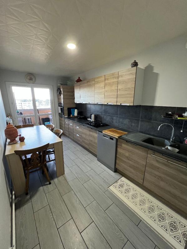 Appartement - 83 m² - 5 pièces