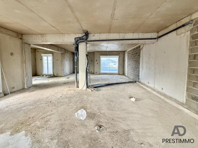 Local commercial - 122 m²