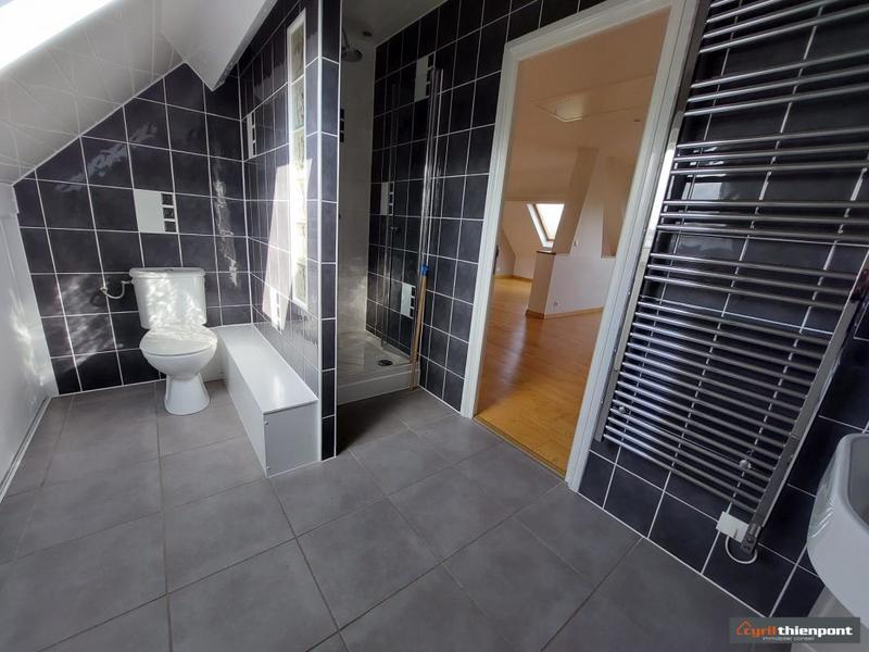 Pavillon - 177 m² - 8 pièces