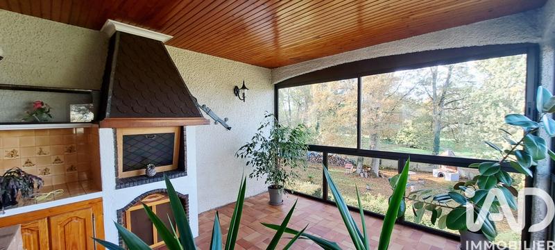 Maison - 229 m² - 7 pièces