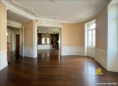 Appartement - 177 m² - 6 pièces