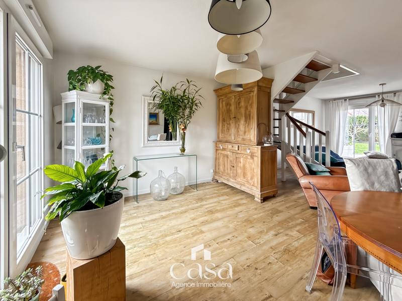 Maison - 104 m² - 5 pièces