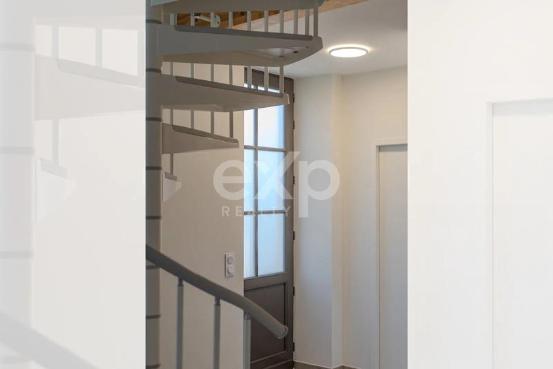 Appartement - 90 m² - 4 pièces