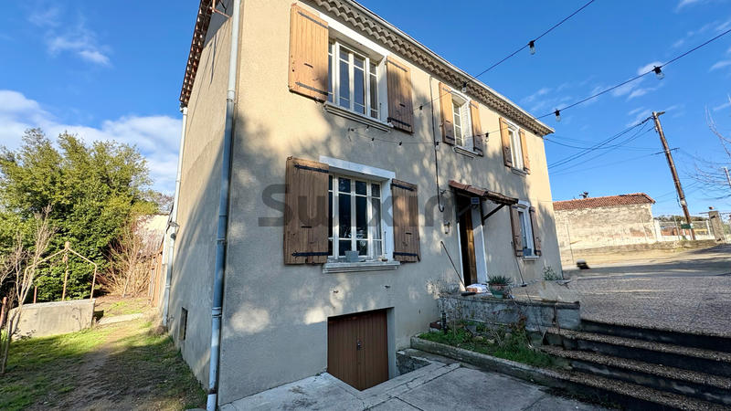 Maison - 98 m² - 4 pièces