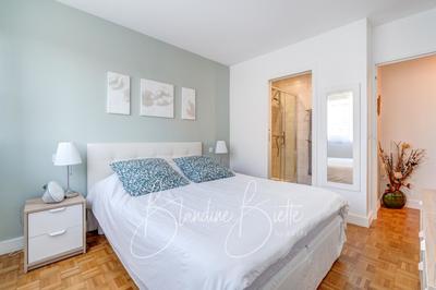 Appartement - 111 m² - 6 pièces