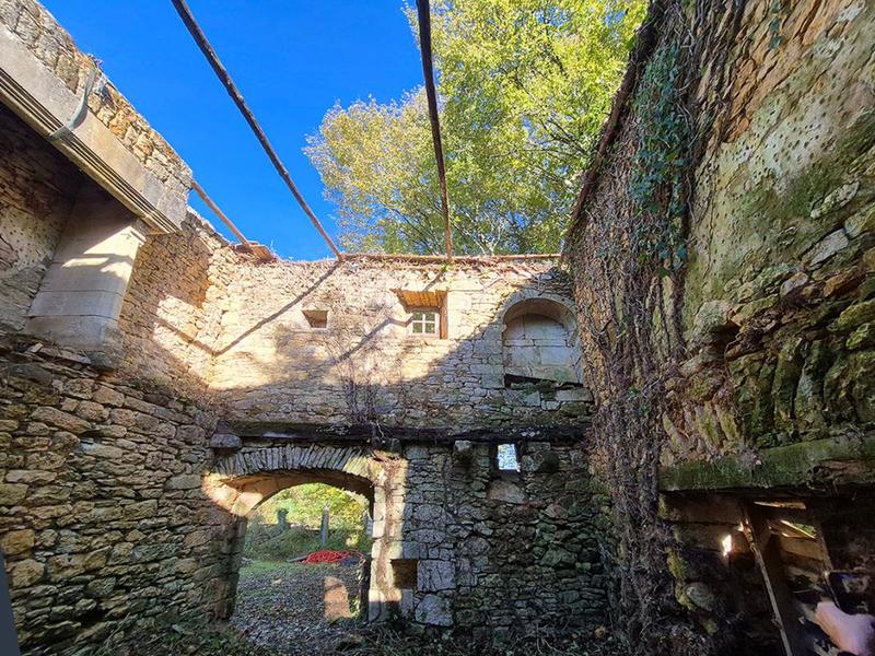 Terrain constructible - 8 085 m²