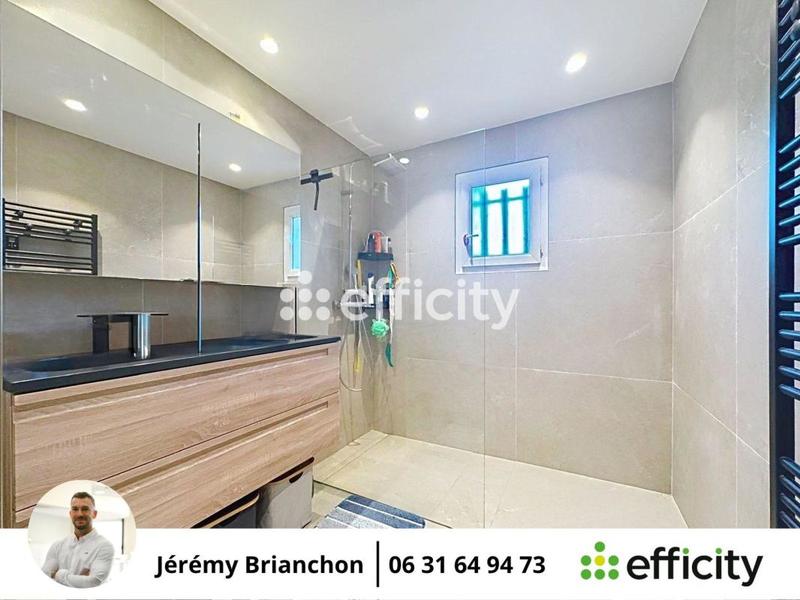 Maison - 145 m² - 5 pièces