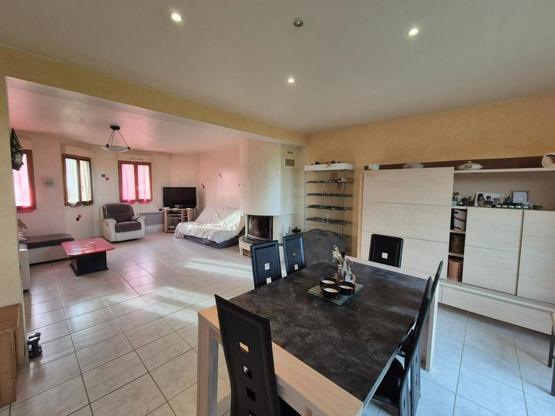 Maison - 142 m² - 6 pièces