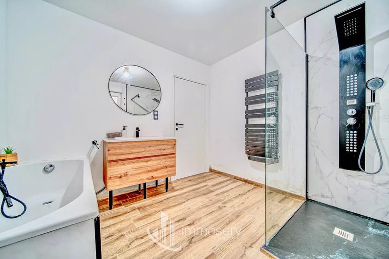 Maison - 106 m² - 6 pièces