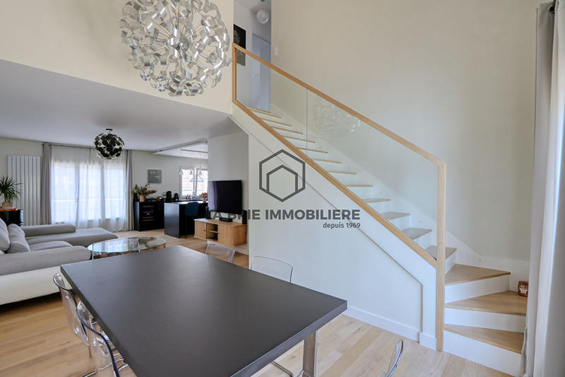 Maison - 103 m² - 5 pièces