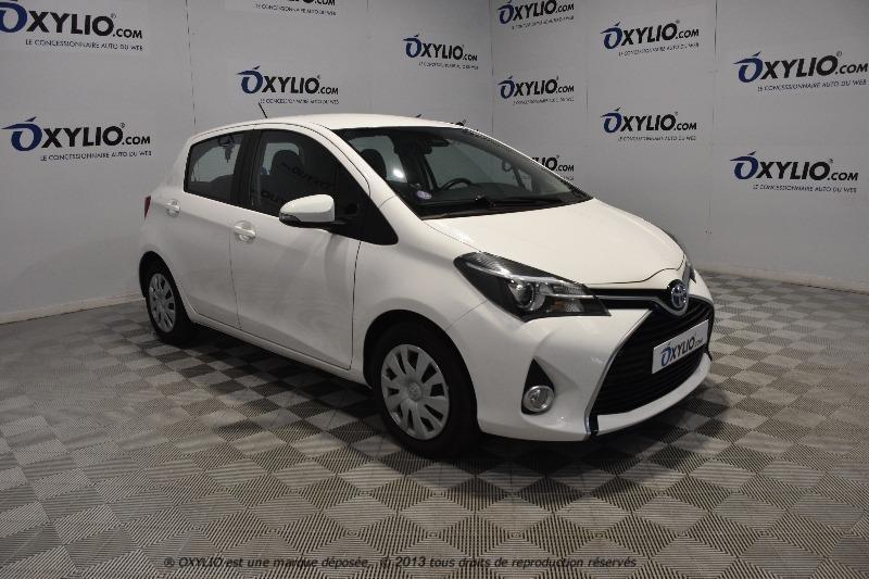 Toyota Yaris III (3) Hybrid 100h France Business Cvt 5 Pt