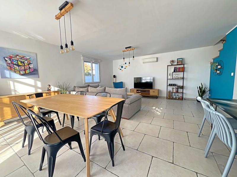 Maison - 102 m² - 5 pièces