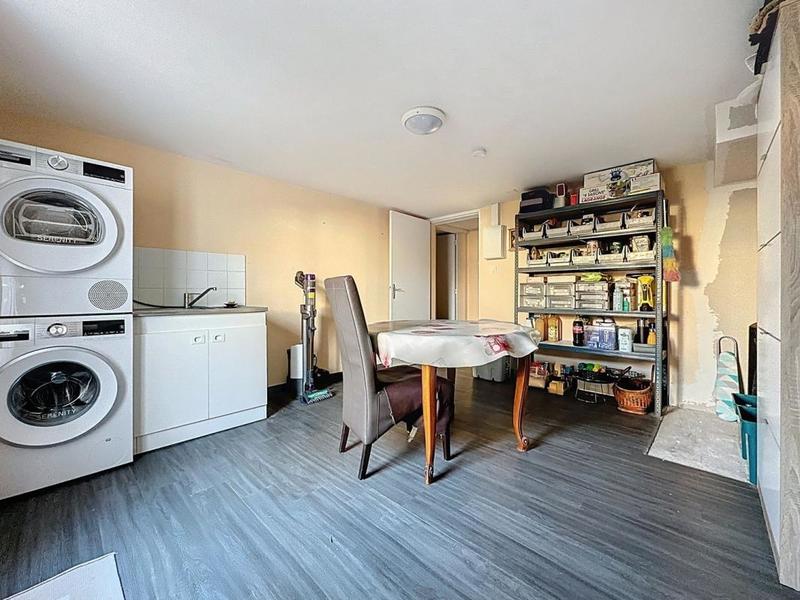 Maison - 205 m² - 6 pièces