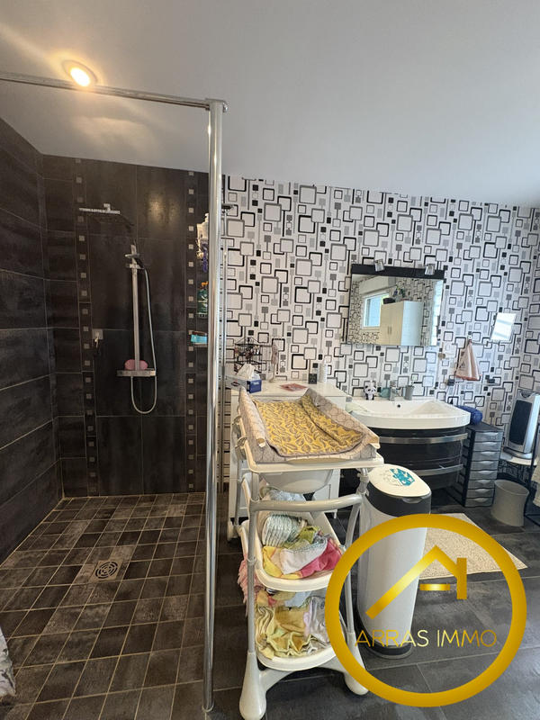 Maison - 136 m² - 4 pièces