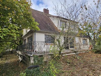 Maison - 165 m² - 8 pièces