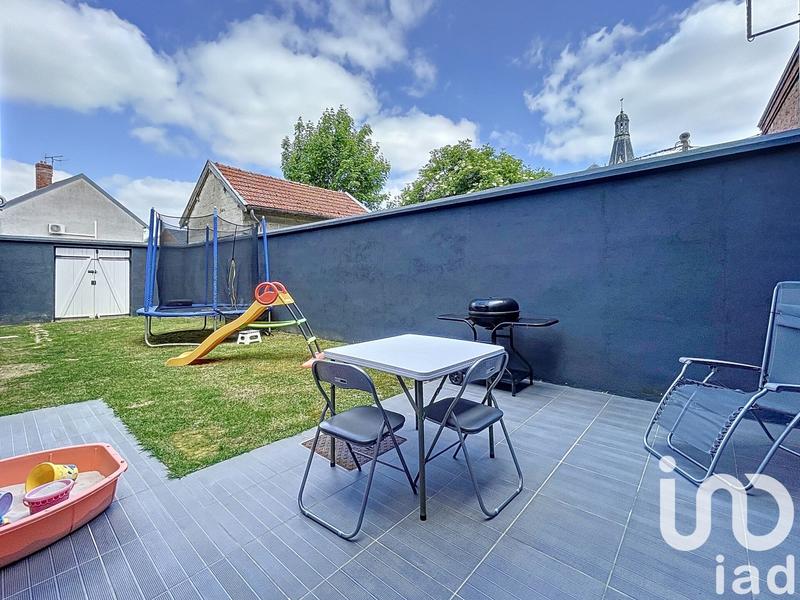 Maison - 240 m² - 9 pièces