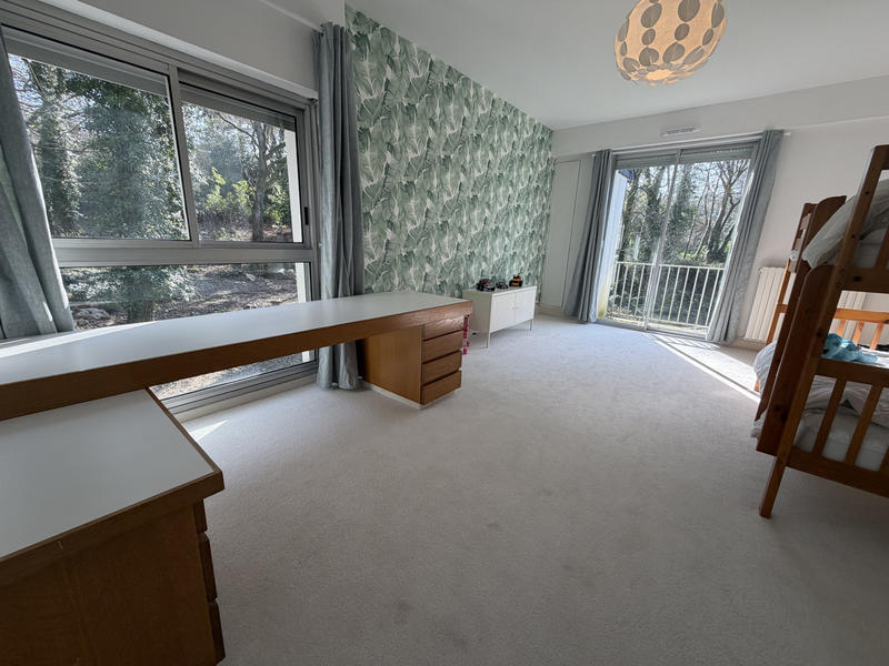 Maison - 334 m² - 8 pièces