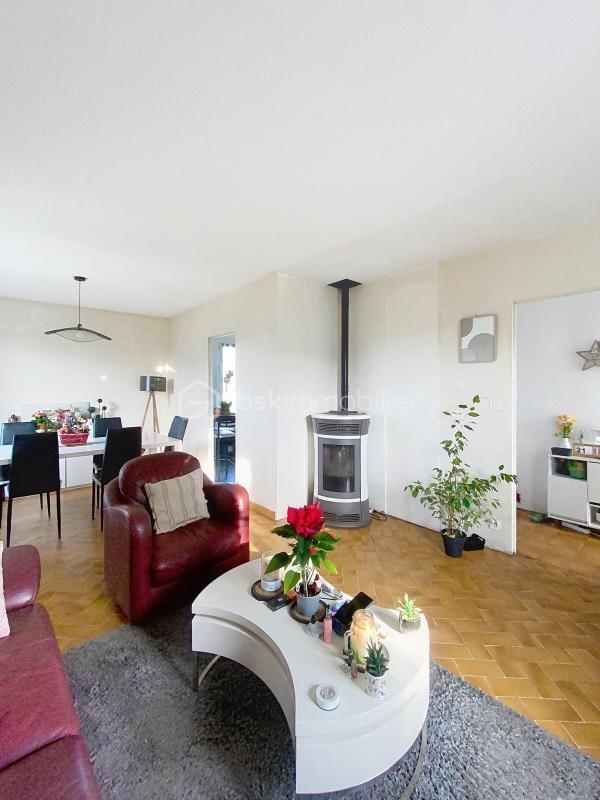 Maison traditionnelle - 112 m² - 6 pièces