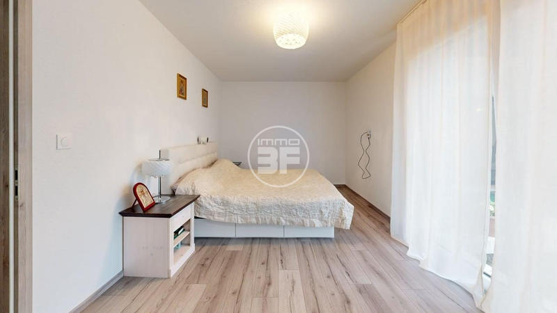 Maison - 250 m² - 7 pièces