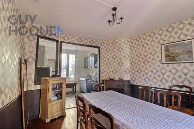 Maison - 177 m² - 7 pièces