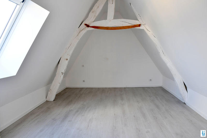 Maison - 98 m² - 5 pièces