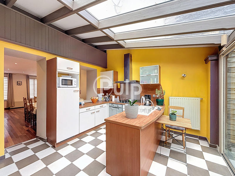 Maison - 103 m² - 7 pièces