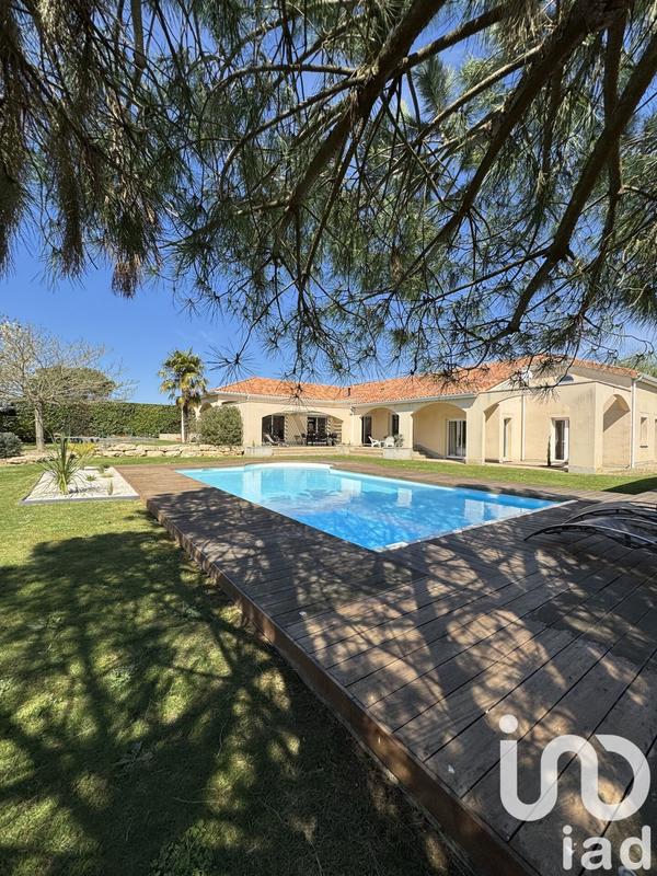 Maison de maîtres - 260 m² - 10 pièces