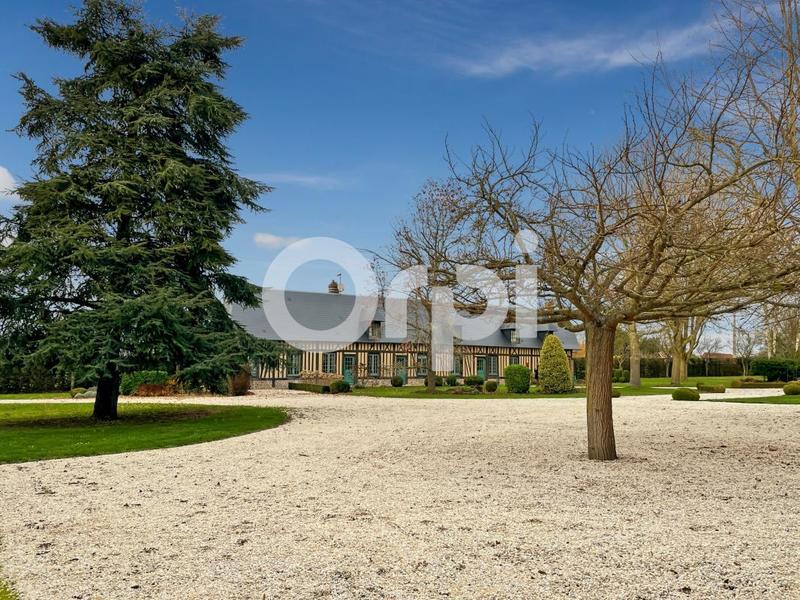 Propriété - 236 m² - 6 pièces