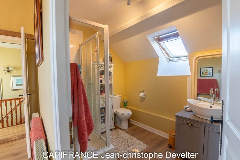 Maison en pierre - 172 m² - 6 pièces