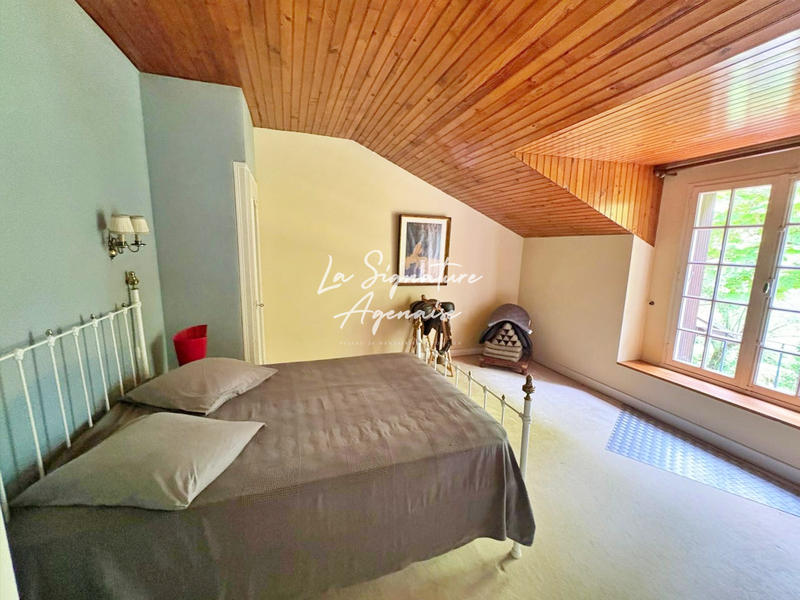 Maison - 231 m² - 7 pièces