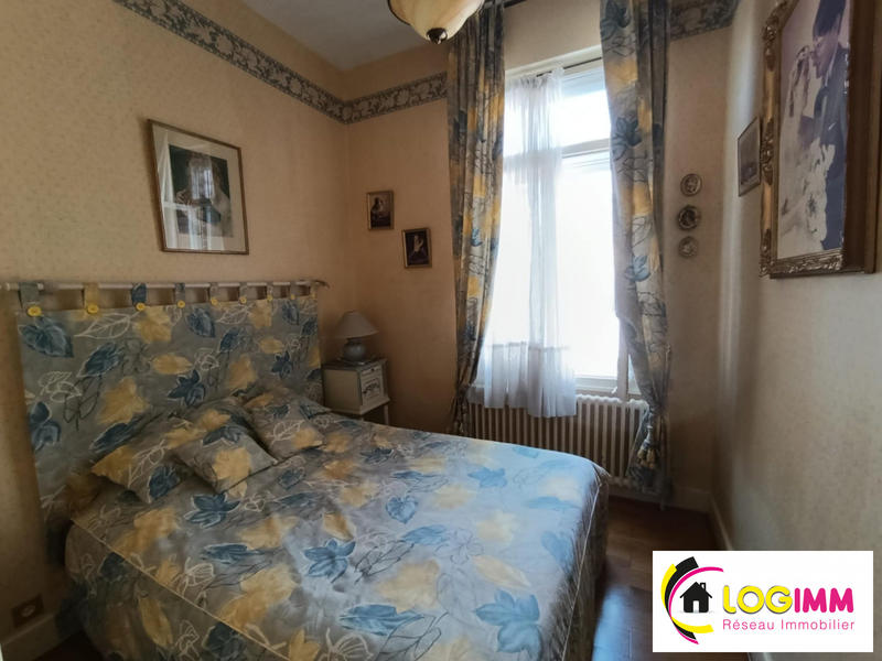 Maison - 190 m² - 9 pièces