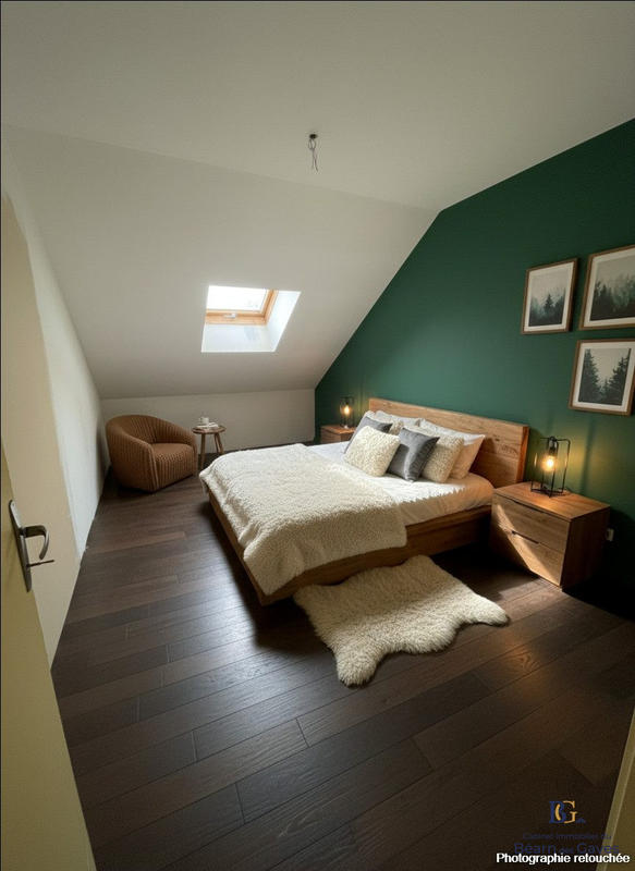 Appartement - 97 m² - 6 pièces