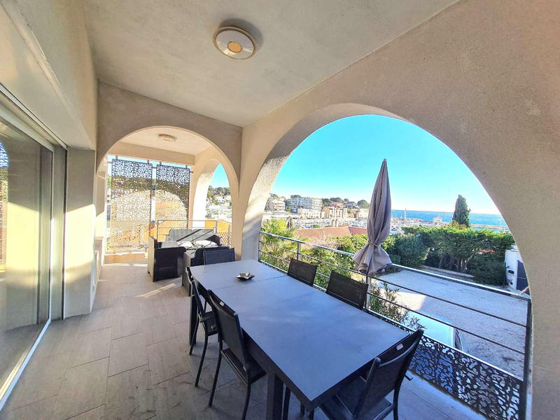 Maison - 108 m² - 4 pièces