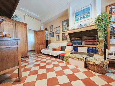 Maison de maîtres - 235 m² - 8 pièces