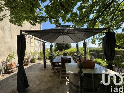 Maison - 340 m² - 10 pièces